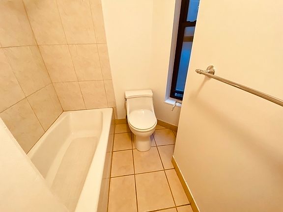 5th image of 519 W 48th St #8A