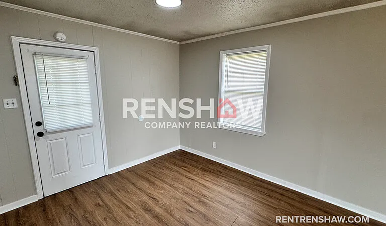 10 Navy Dr — Photo 4