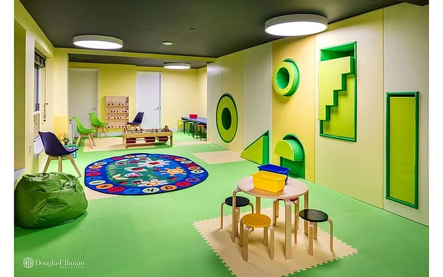 Rented by Douglas Elliman | media 16