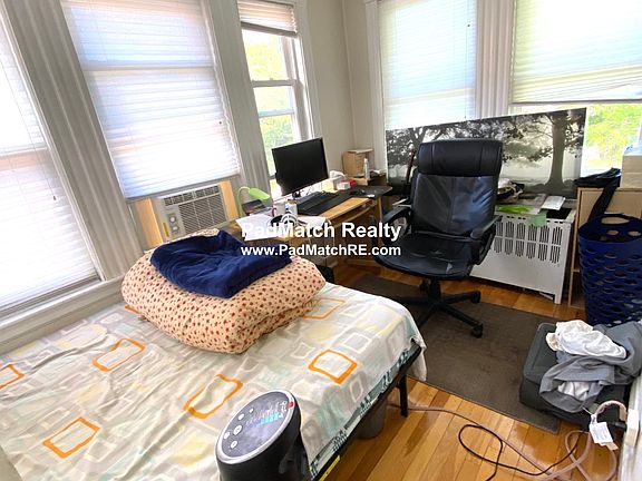 4th image of 78 Lawton St #2