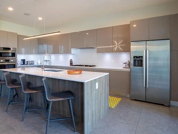 3rd image of 630 Equinox Way