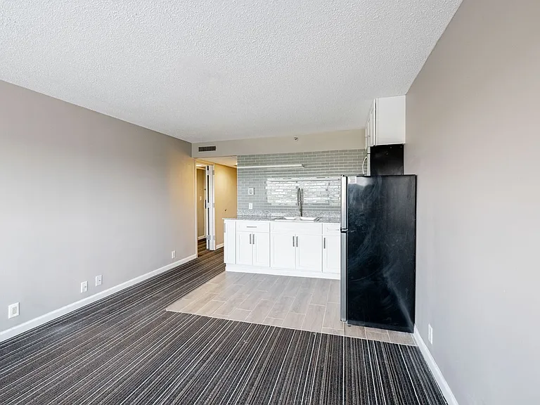 TEAK Apartments — Photo 77