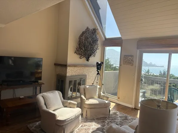 425 Roberts Rd #425, Pacifica, CA 94044