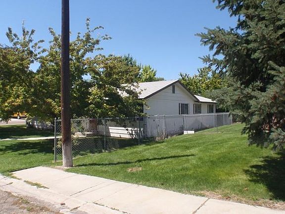 2nd image of 414 Elmore Pl