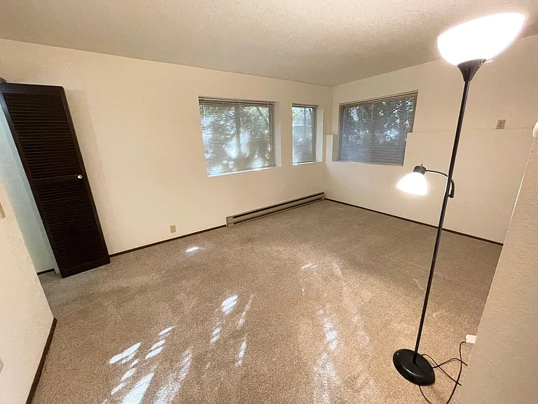 Barclay Apartments, LLC — Photo 21