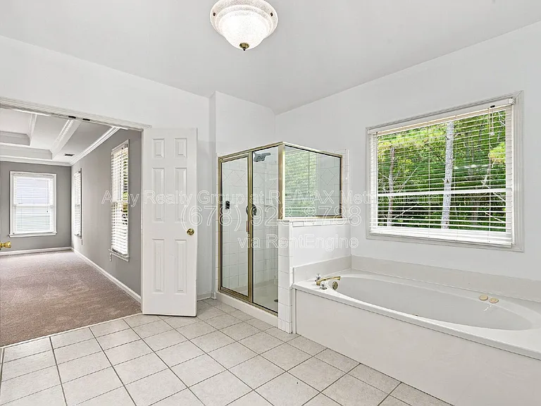 6725 Ridgefield Dr — Photo 21