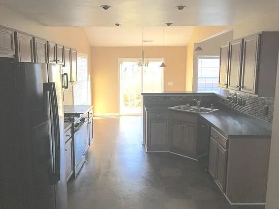 5736 Keowee Way — Photo 8