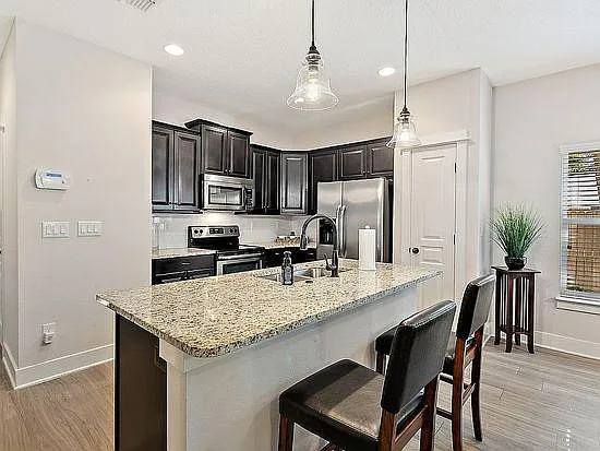 1514 Flagler Ave — Photo 10