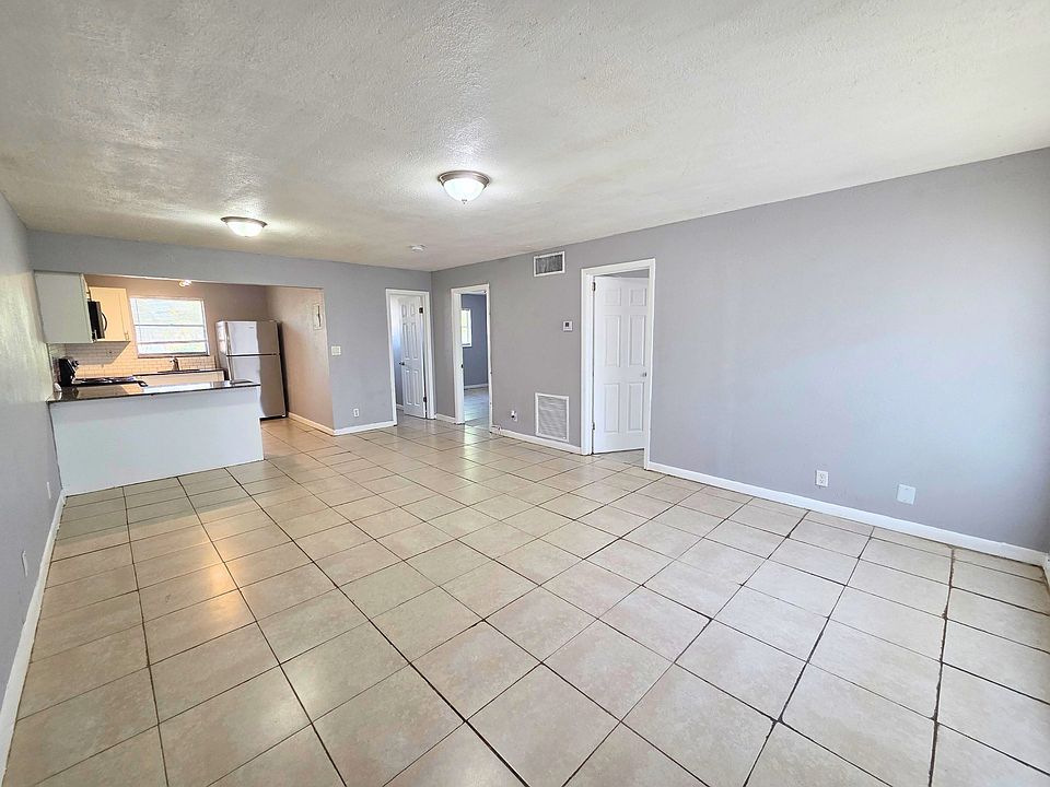 1st image of 1441 NW 22nd St APT 20
