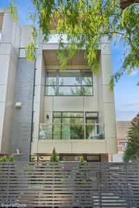 1309 W Diversey Pkwy, Chicago, IL, 60614