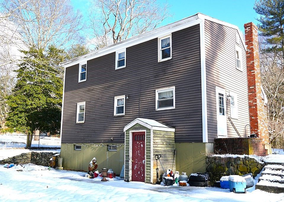 555 Burt St, Taunton, MA 02780 Zillow