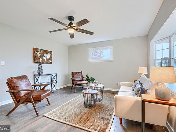 2nd image of 9212 Snyder Ln