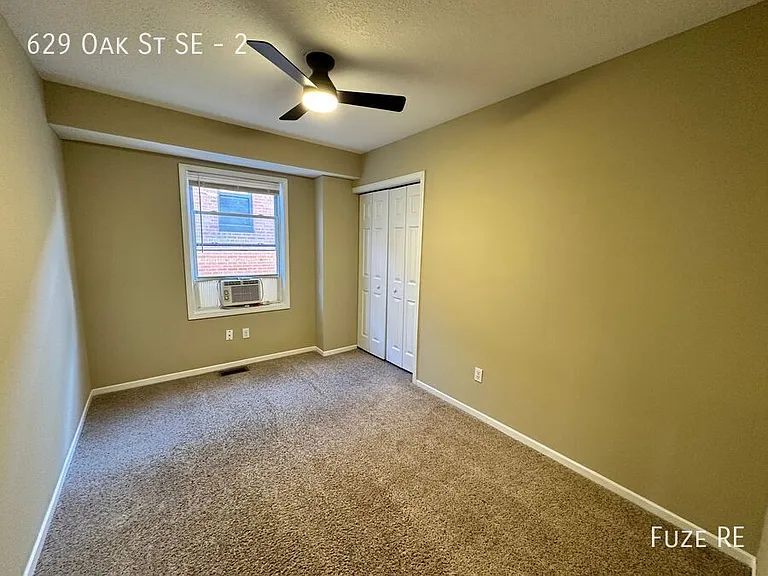 629 Oak St SE #2 — Photo 41