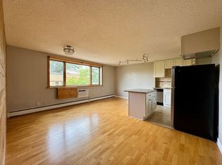 4430 W Lake Harriet Pkwy APT 404, Minneapolis, MN 55410