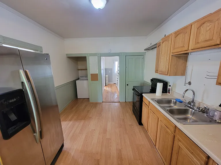 519 Union St — Photo 17