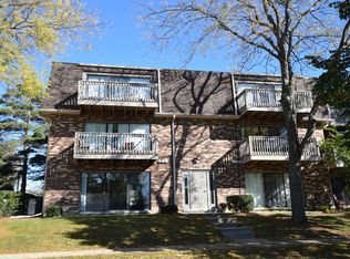 209 W Court Of Shorewood APT 1A, Vernon Hills, IL 60061