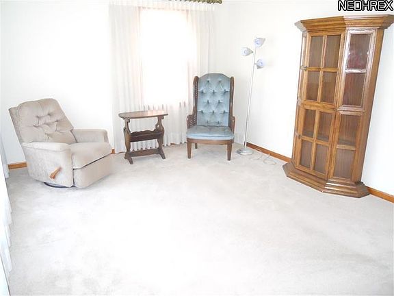 5th image of 14101 Clifford Ave