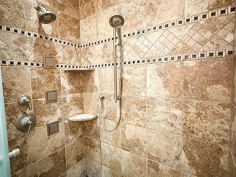 4918 21st Ave #2 — Photo 32