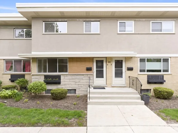 614 S Milwaukee Ave APT E, Libertyville, IL 60048