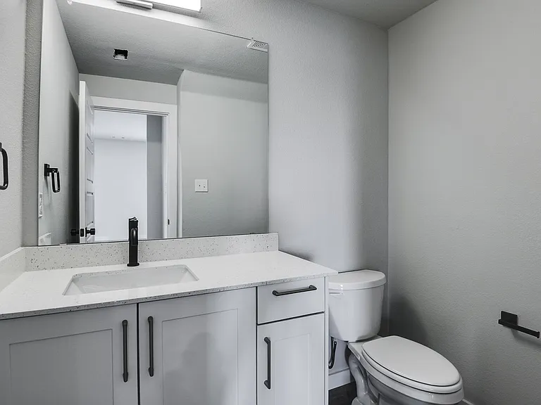 4257 Clovis Ct — Photo 15