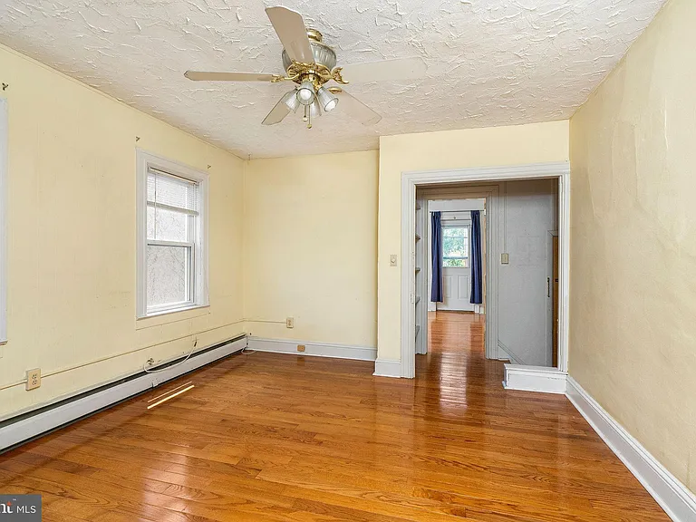 69 Pine St #2 — Photo 9
