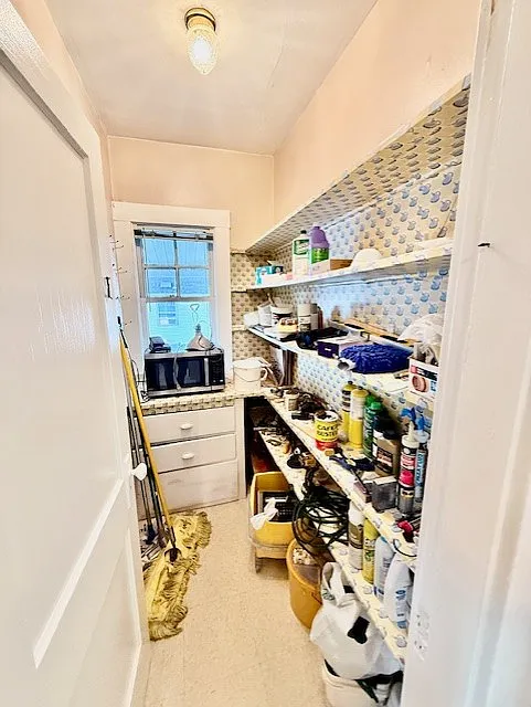 2 bed, 9999 sqft, $3,100 — Photo 4