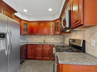 23-25 31st Ave #2A, Astoria, NY