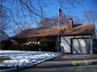 1306 NE 65th St, Gladstone, MO 64118
