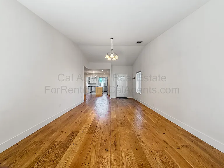 4207 Queen Anne Dr — Photo 5