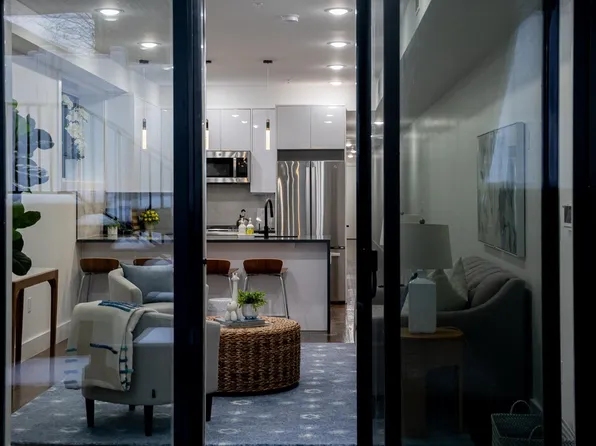 39 Boyd Avenue image 25 of 29