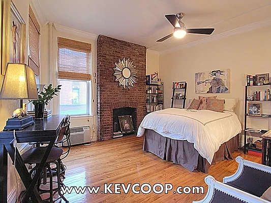 Rented by Earplay | media 13