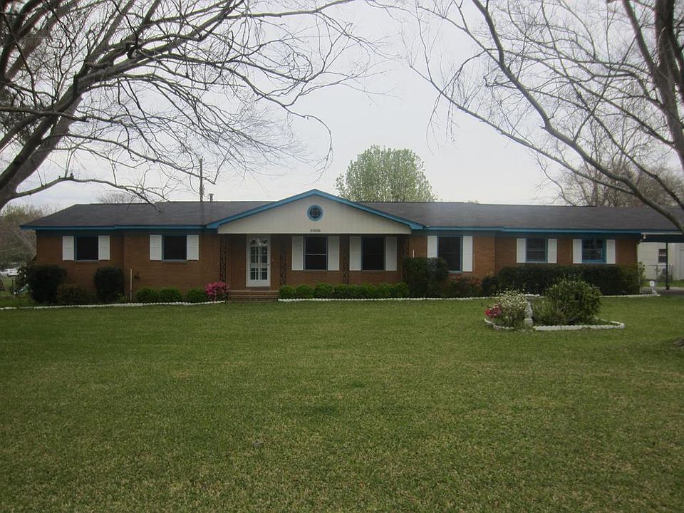 1st image of 5000 Oak Dr