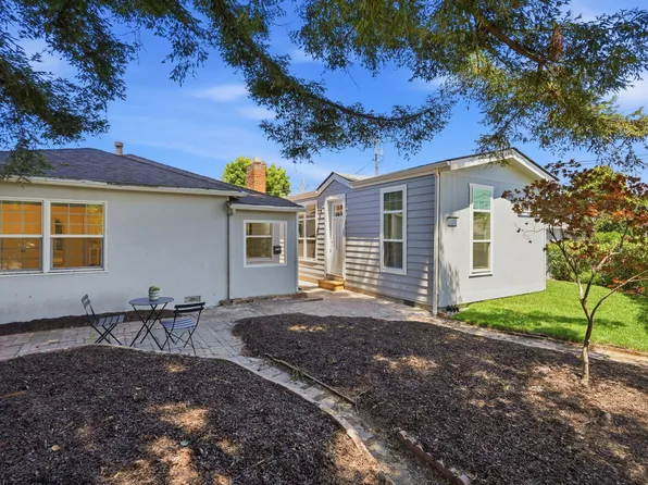 1104 Palm Ave, Redwood City, CA 94061