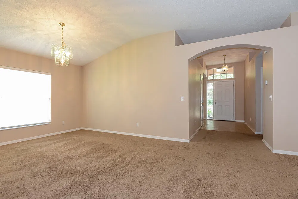 4 bed, 2.0 bath, 1866 sqft, $2,230 — Photo 2