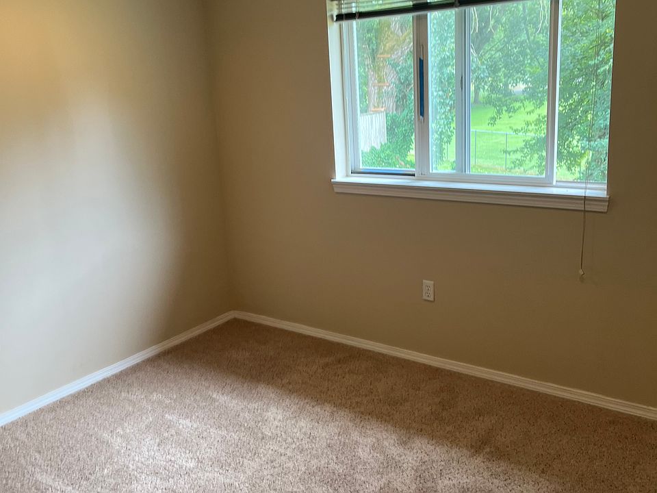 1st image of 310 Sumac Dr Unit B
