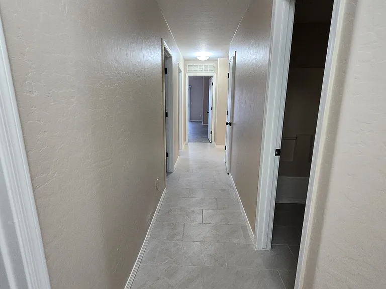 1512 E La Salle St — Photo 19