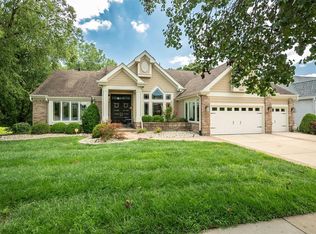 16014 Pierside Ln, Ballwin, MO 63021