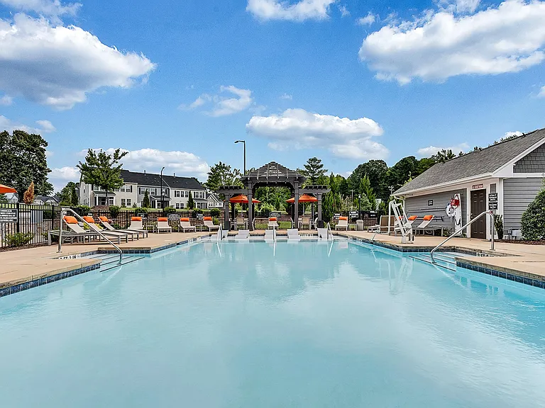 Avellan Springs Apartments — Photo 40
