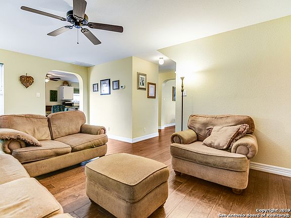 5th image of 3513 Peachtree Ln
