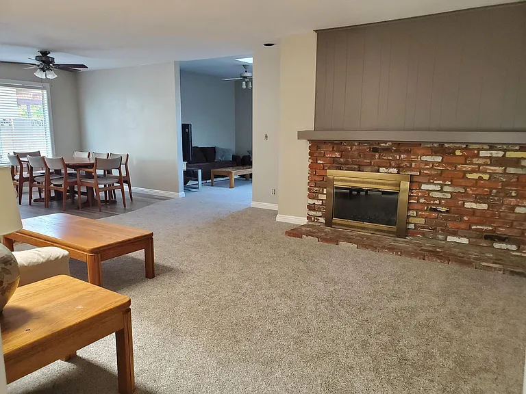 12562 Lamplighter St — Photo 2
