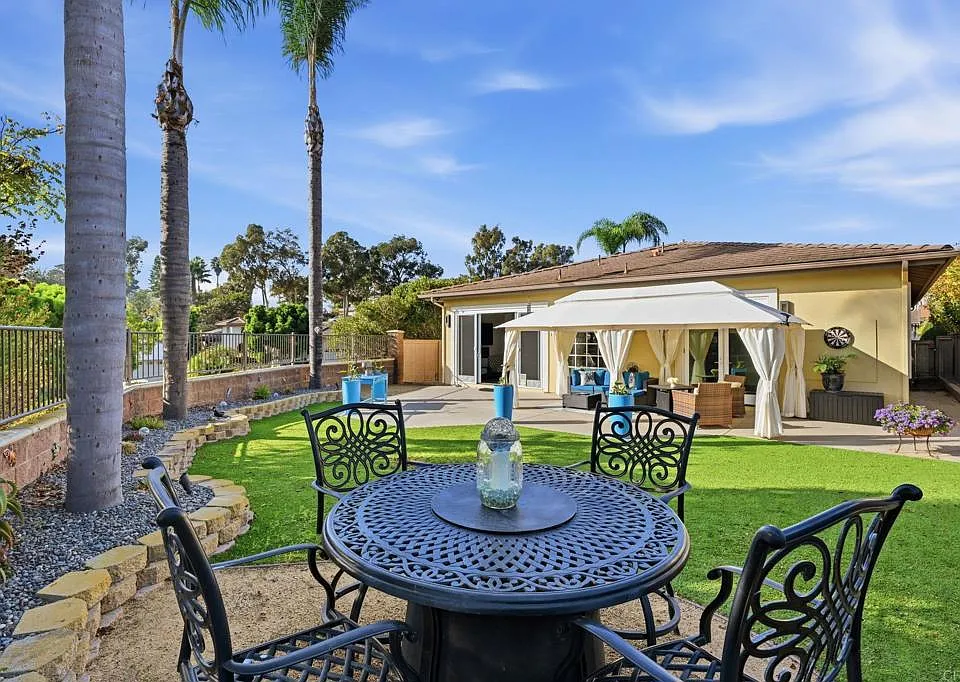 1109 Hampton Ct
