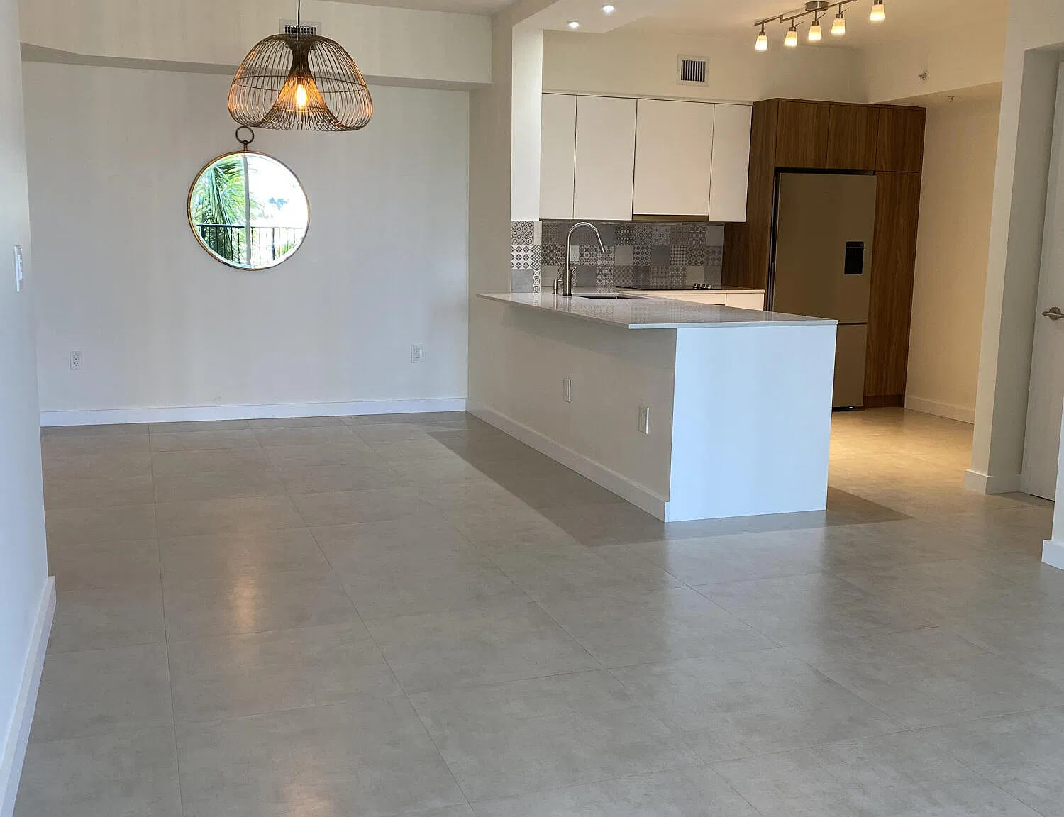 2 bed, 2.0 bath, 1116 sqft, $4,100 — Photo 3