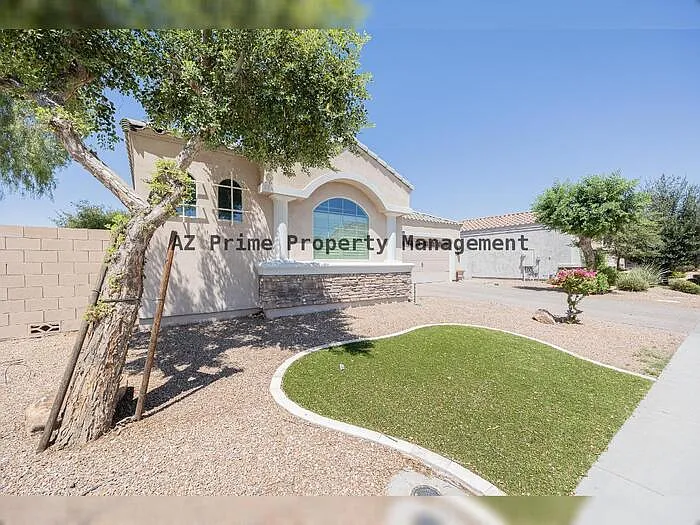 4 bed, 3.0 bath, 2534 sqft, $3,995 — Photo 3