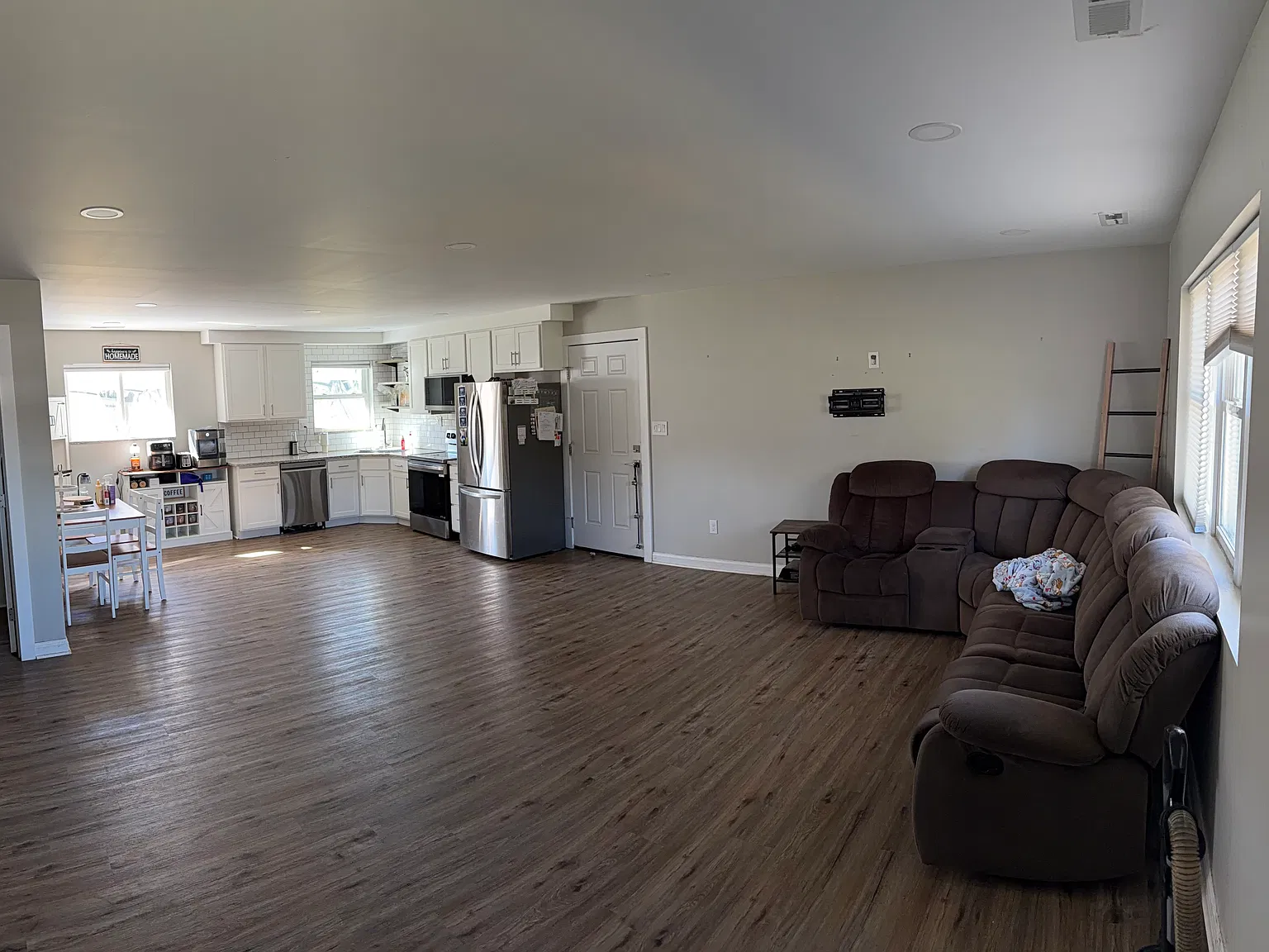 305 W Main St — Photo 4