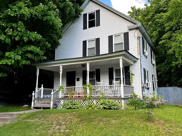 12 Hartness Avenue, Springfield, VT 05156