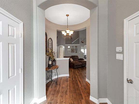 5th image of 27934 Barberry Banks Ln