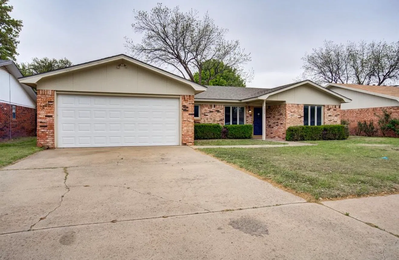 3 bed, 1598 sqft, $1,675 — Photo 1