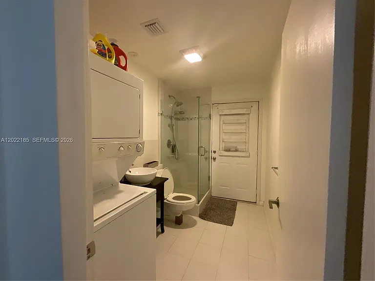 1206 Tyler St — Photo 19