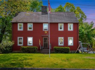 2 Pearl St, Windsor Locks, CT 06096