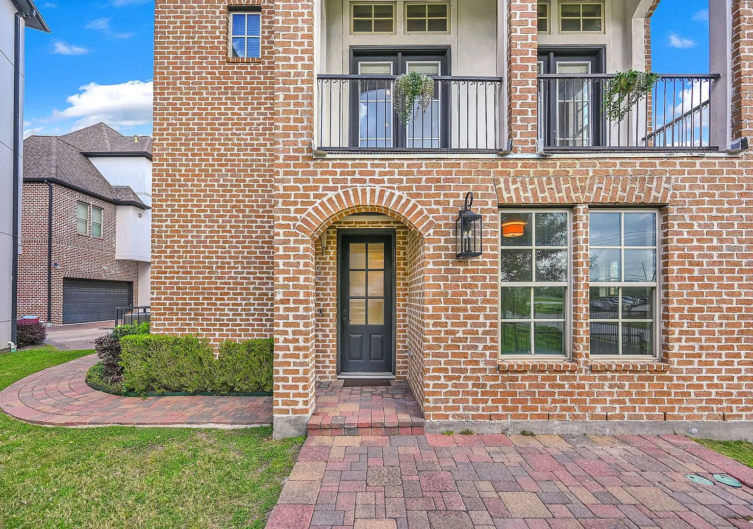 Stunning Patio Home for Lease | 4 Bed, 3.5 Bath | 2,922 Sq Ft | Fannin Station | — Photo 1